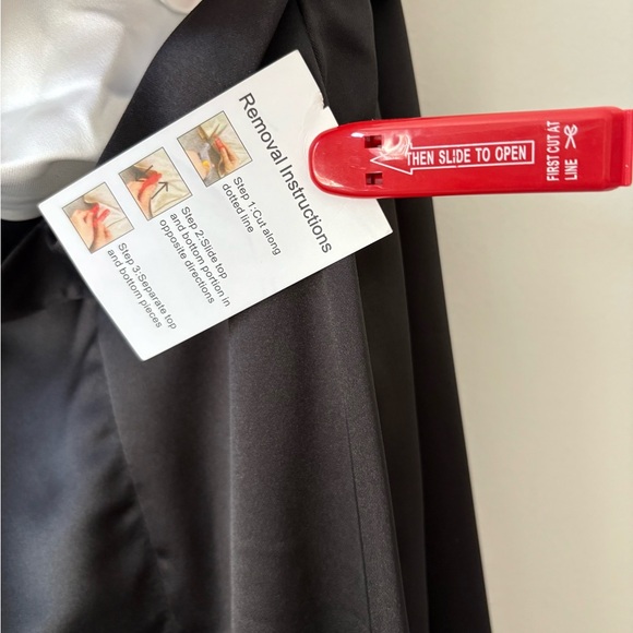 Ieena for Mac Duggal One Shoulder Gown(Flawed) - Picture 9 of 15